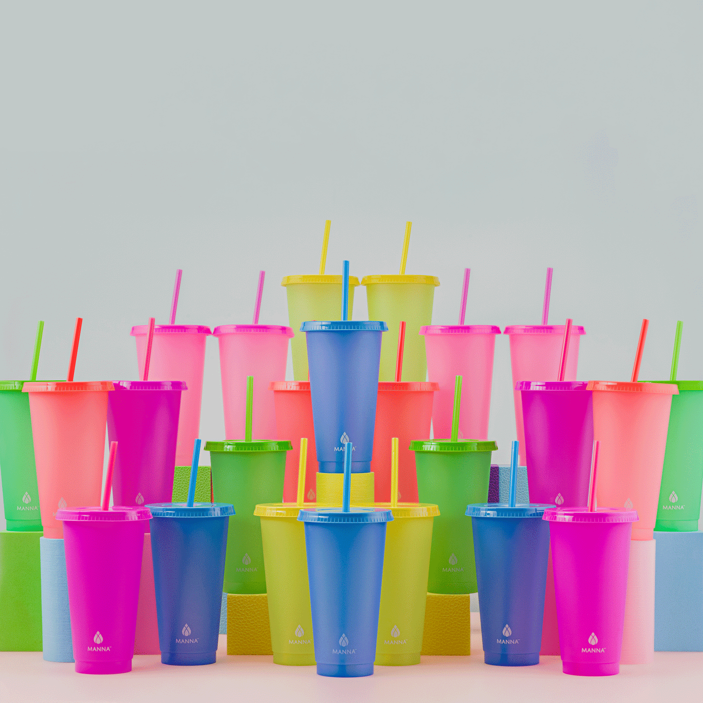 24-piece-original-color-changing-cup-set-c6 A0029811.gif