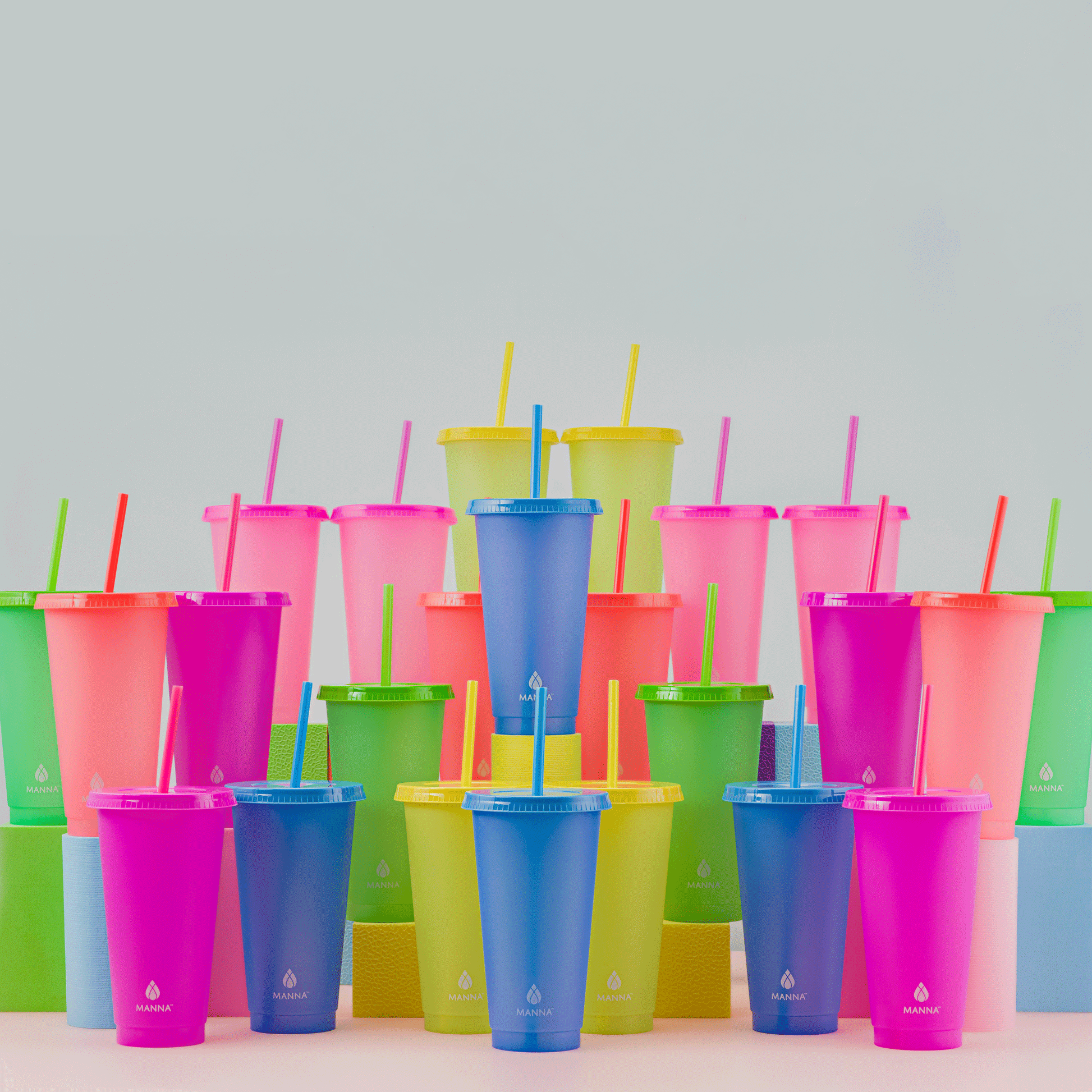 24-piece-original-color-changing-cup-set-c6 A0029811.gif