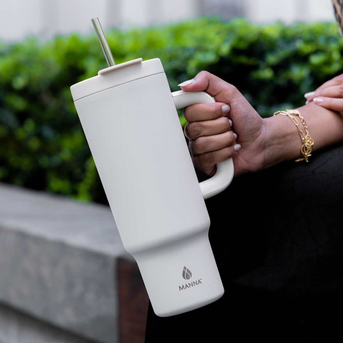 40-oz-leisure-tumbler-l4 Core_Home_Manna_Lifestyle_AUG_13-38.png